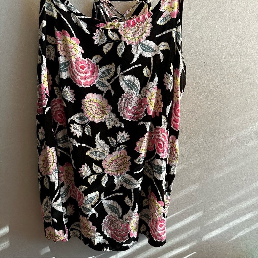 Torrid Black Pink Floral Camisole Cami Top Size 2  18/20 Plus